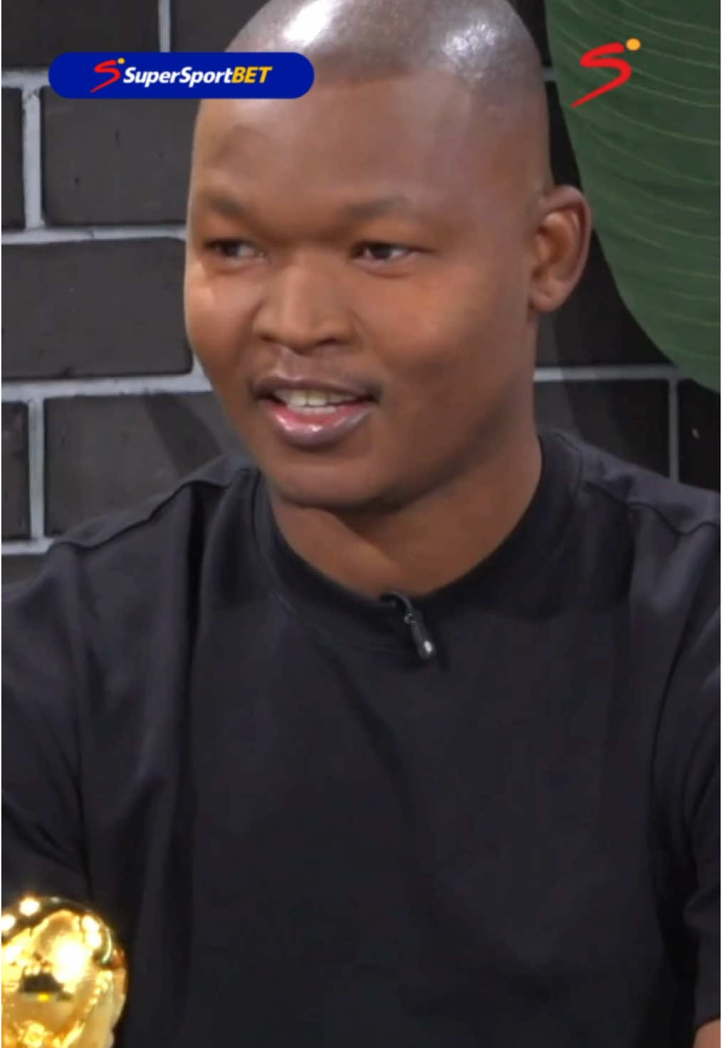 Do you agree with Mandla Masango that Lamine Yamal could win a Ballon d’Or before a local player?  #versus #sports #sportsontiktok #football #footballtiktok #trendingvideo 