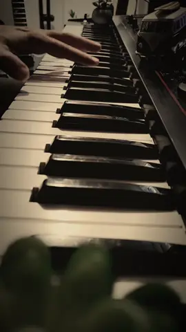 I love this song. Memory Ɓ by Tavos. I hope you enjoy it. #piano #🎹 #pianocover #fypシ゚ #xuhuong #viral #douyin #neoclassical #emotional 