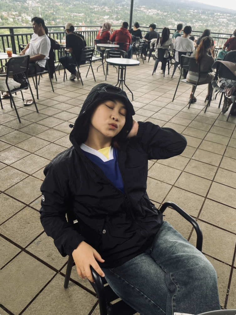 Abis mulu stock nya 😖 #troublemaker #jacket #googlejacket #casual #casualoutfits #casualstyle #football #fyp 