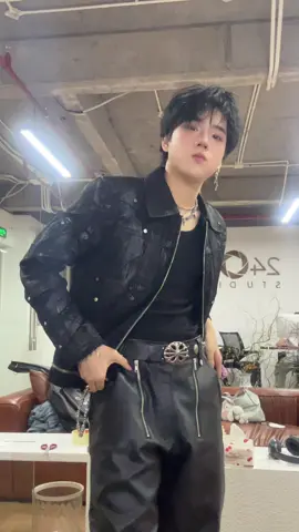 ai nhớ bài này giống tui k =))) #donamson #namson #stopstopit #got7 