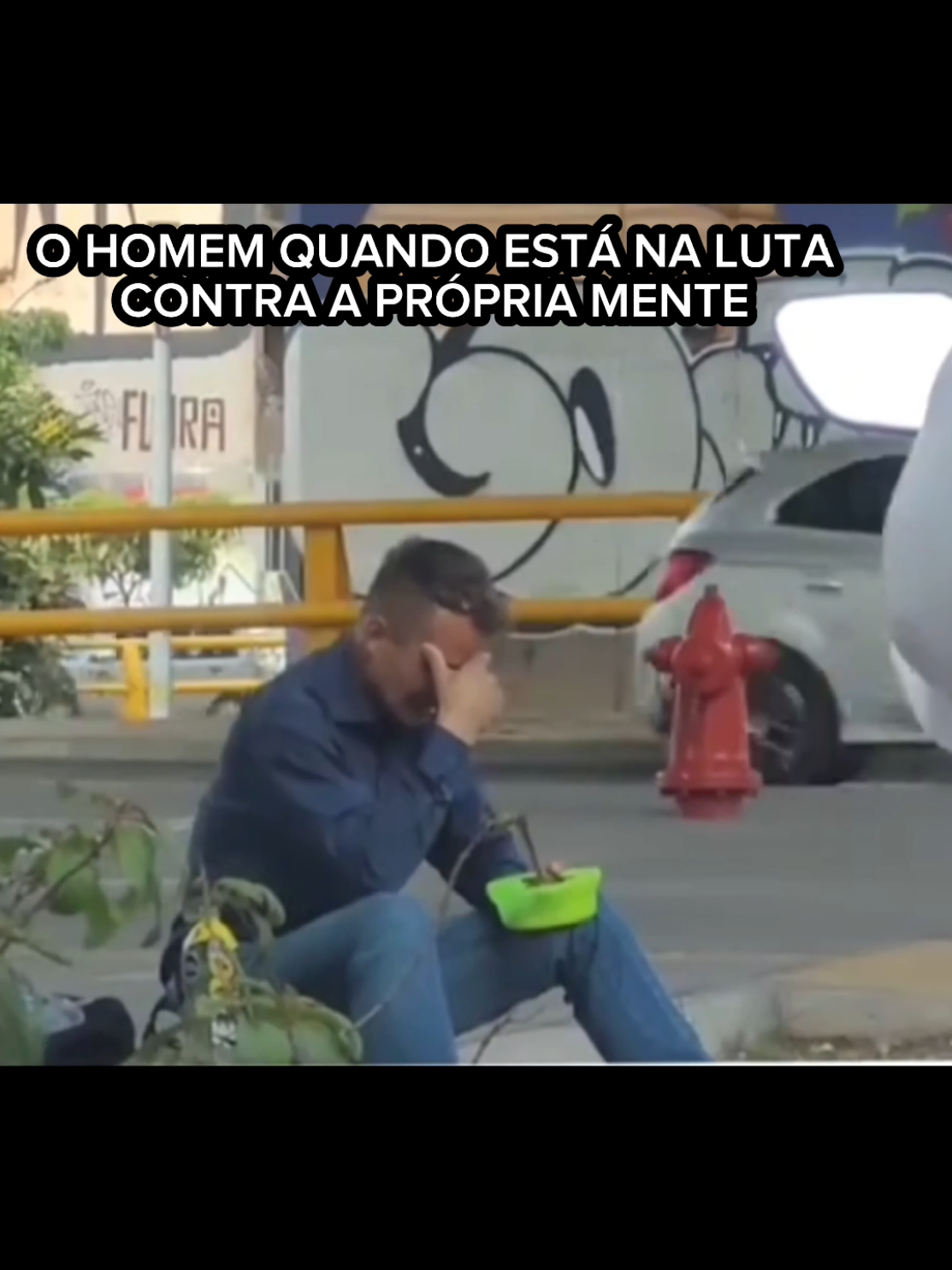 realmente, nós homens não temos cólica nem TPM, mas temos aqueles dias em que a nossa mente nós massacra. #cena #triste #homem #reflexão #ghostface 