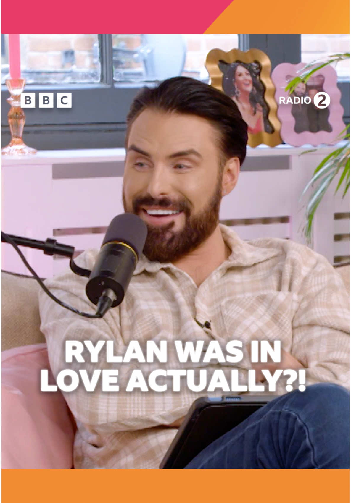 How did we not know this? 😲👀 #PopTop10 #BBCSounds ##ScottMills #Rylan #MartineMccutheon #LoveActually 