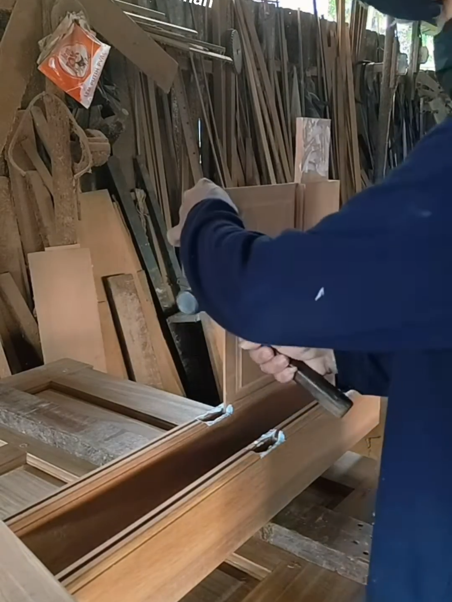 #creatorsearchinsights  Install door panel board..  #woodwork #decor #doors #makersgonnamake #interior #woodart #construction #woodworking #carpenter #table #furnituredesign #woodcarving #viralreelschallenge #FineWoodworking #woodworkingcommunity #interior #wooddesign #carpenter #maker #DIY #reelsfb #furniture #wood #foryou #foryoupage  #foryoupageofficial #fyp #trending #viral_video #fypシviral #growaccount #account #growmyaccount 
