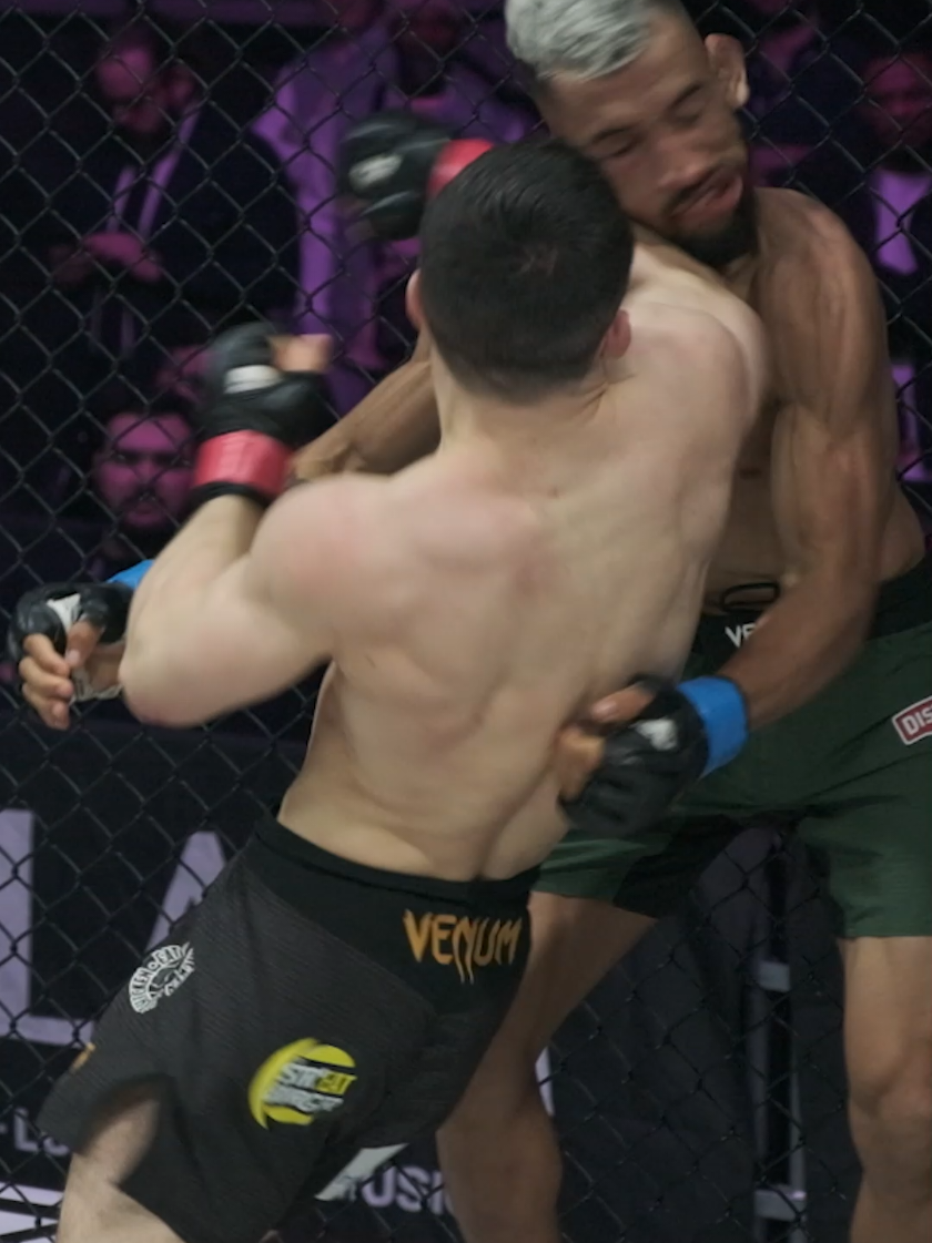 ARES 32 débarque à Brest avec l’élite du MMA français 🇫🇷 Le 20 juin à la Brest Arena, vis le plus grand show de MMA jamais vu en Bretagne ! 😍 🎟 Réserve ta place maintenant pour ne pas louper ça. #ARES32 #AresFC #mma 