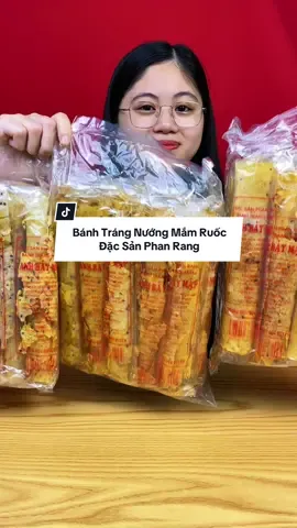 Thèm chi những thứ xa xỉ, bánh tráng nướng mắm ruốc mộc mạc, dân dã thôi cơ mac mỗi lần mua phải cỡ 3 chục cái #khoaitay2k #AnCungTiktok #reviewanngon #banhtrangnuongmamruoc #banhtrangmamruoc #banhtrangmamruocphanthiet #vtvcab 