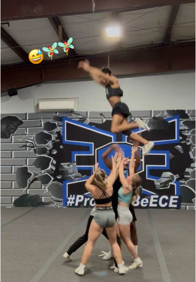 Met some amazing new people and tried some fun new skills🤪🤪 #cheer #fyp 