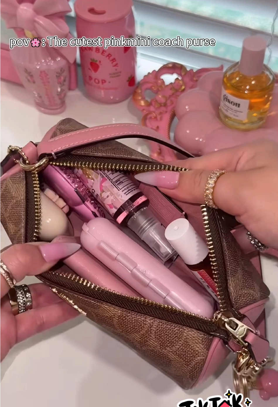 🎀Love it so much🥰💞  #bag #coach #coachbag #unboxing #unboxingvideo #deaignerbags #2025 #newbag #pink #pinkbag 
