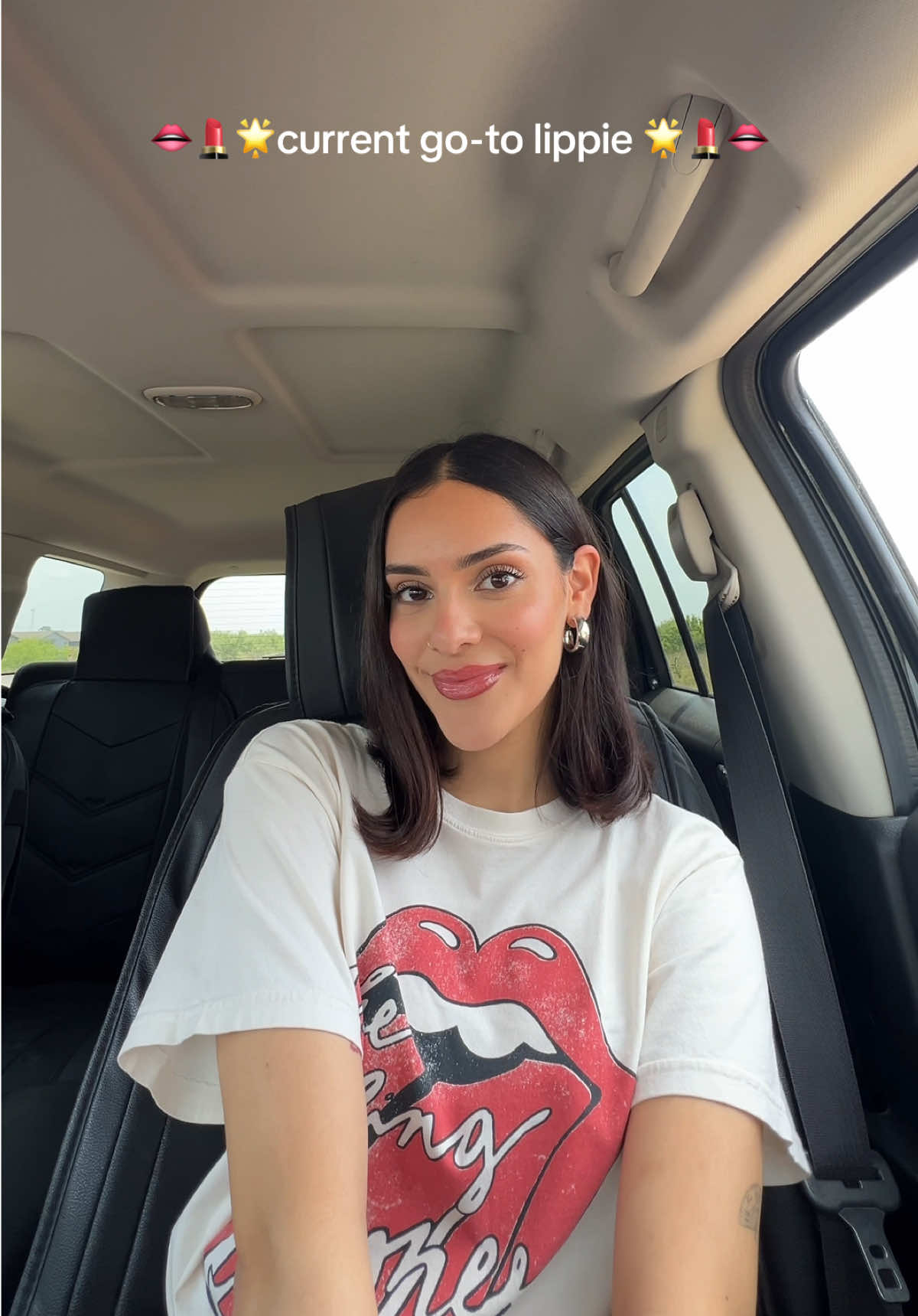 Current go-to lippie 👄💄🌟🎀   Combo: @Maybelline NY  Lip liner 02-Let’s Bounce  Lipgloss 02-Gummy Bear #grwm #lipcombo #lipcombotutorial #lipcombotiktok #naturalmakeup #naturalmakeuplook #summermakeup #lipliner #lipgloss #makeitaliftedcombo #giftedbymaybelline 