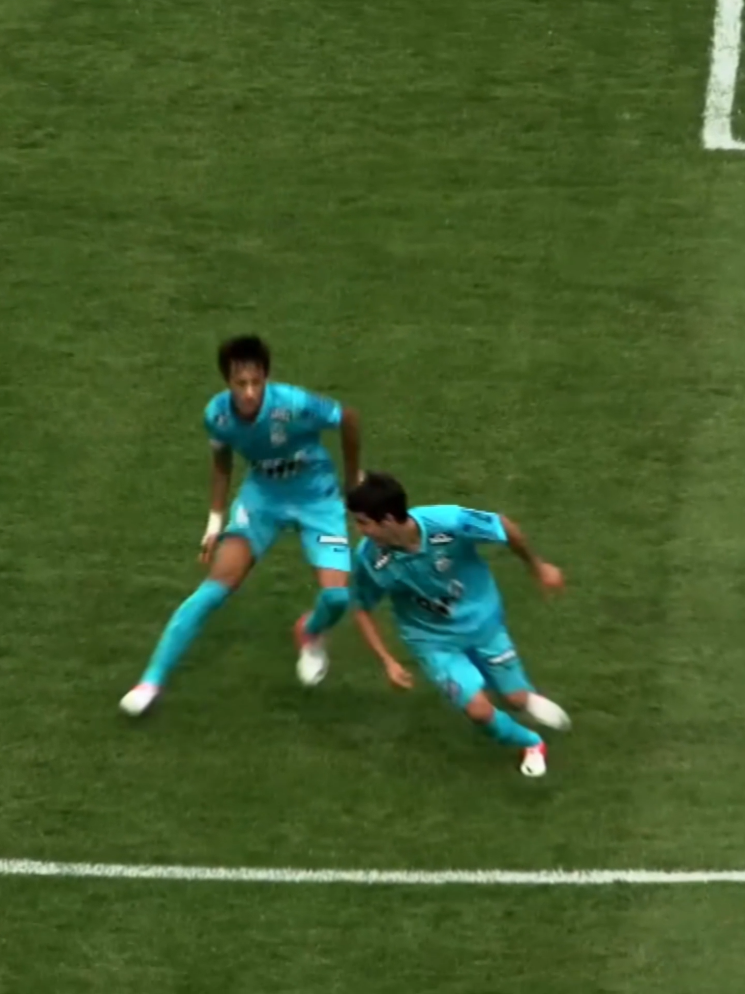 dribbled own teammate 🔥 #footballtiktok #footballvideo #neymar #fyp #viralvideos