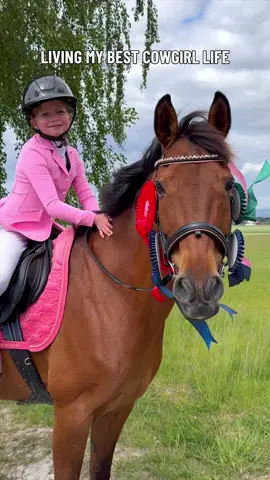 Ella and Tarzan got 2nd place🏆😍  #showjumping #horsejumping #champion #horsesoftiktok #horse #showjumpinglife #mylife #daughter #pony #horses #jumpinghorse 