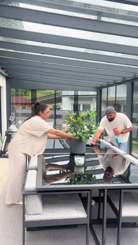 Cleaning with my Habibi 🥰💪🏽 #Cleaningwithpartner 💖 . . . #mumlife . #urlaub #inneneinrichtung #organizingtips  #routine #interiordesign #interior #decor #decoration #garten #haus #family #organized #zaun #newtrend #homedecor #Home #Haushaltstipps #Alltag #Ordnung #Sauberkeit #PutzenMitStyle #Haushaltsroutine #FamilyLife #HouseholdHacks #tablesettingideas  #germancontentcreator