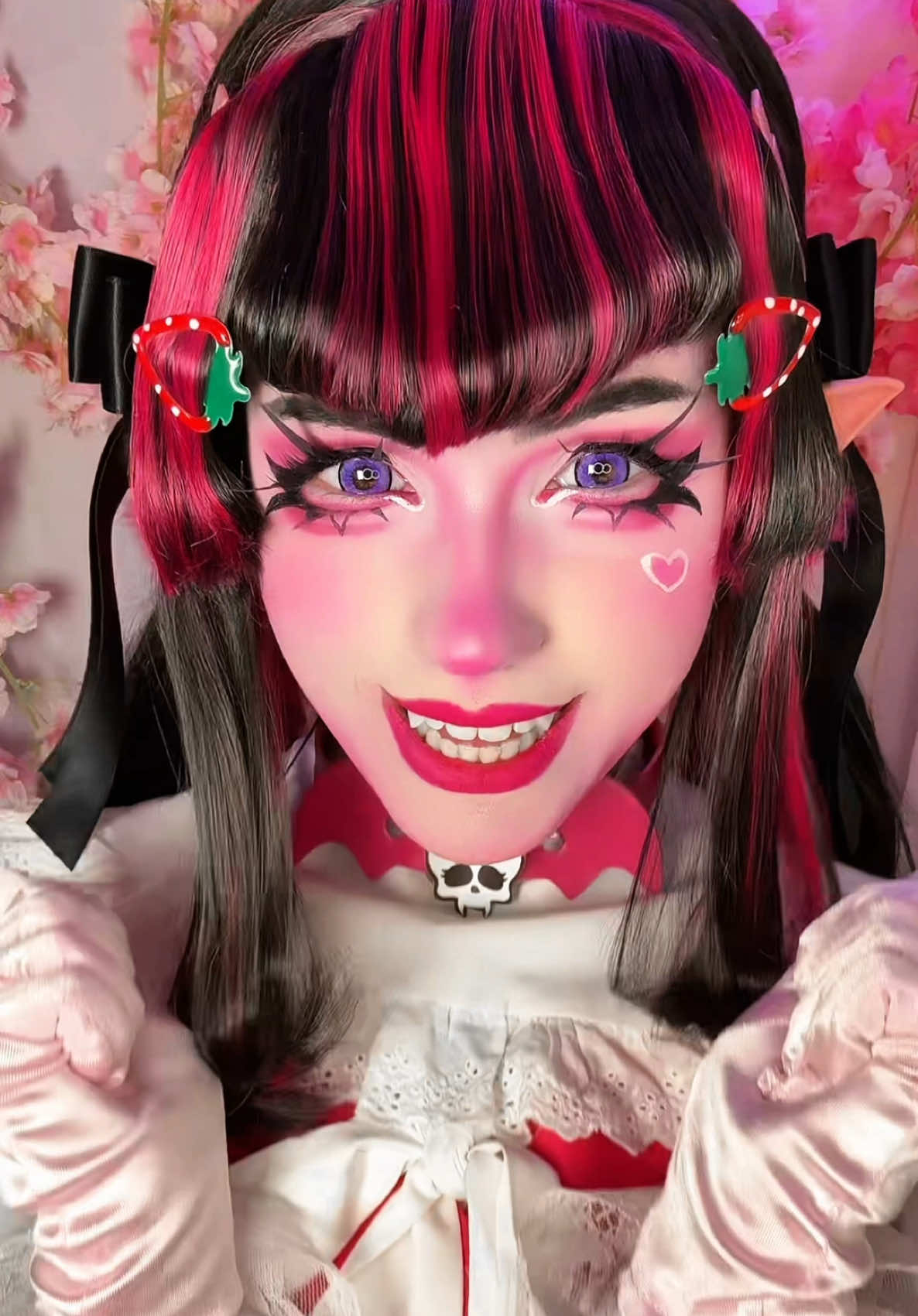 Draculaura! 🎀🎀 #monsterhigh#monsterhighcosplay#cosplay#monsterhighmakeup#monsterhighdolls#draculaura#draculauracosplay#draculauramonsterhigh#foryou#trend
