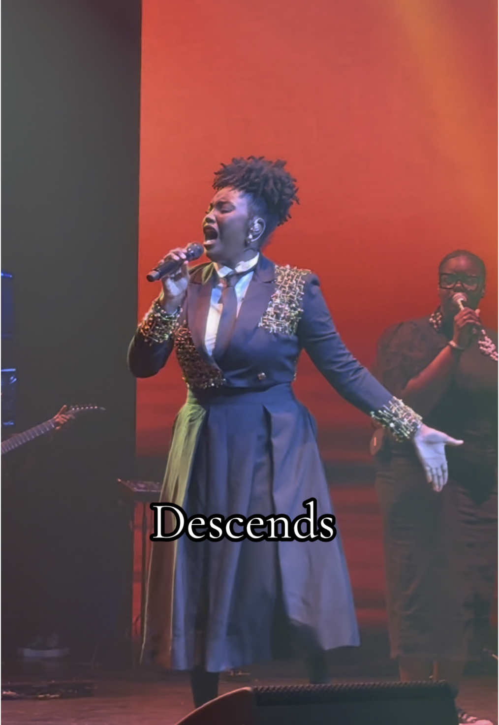 Je me tiens là 📍 Laisse un commentaire si tu as été béni par ce chant 🎶  #intimacy #eezeeconceptzglobal #tiktokchretiens✝️❤️ #gracejocktane #adoration 