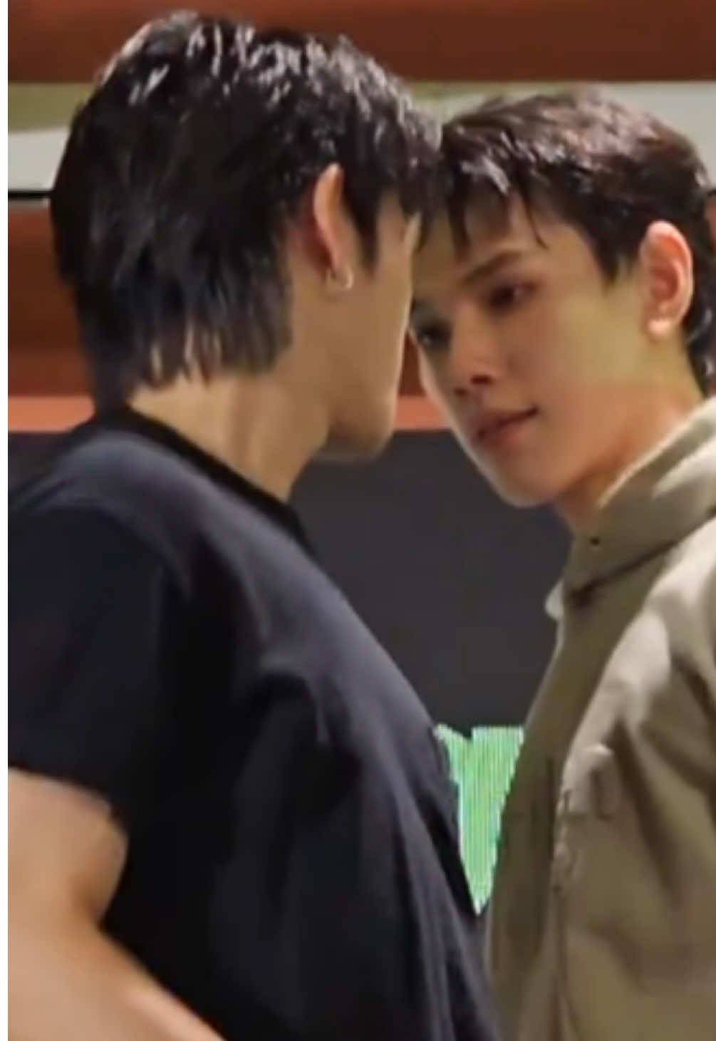 one of the hottest things daou ever done don’t ask me why  cr: madeitforbts on X  #DaouOffroad #อู้ออฟโรด #DAOU #ต้าห์อู๋ #oueiija #ต้าห์อู่ไลz1 #daoupittaya #offroadkantapon #offroadKTP #ออฟโรด  #offroadKTP #ThewayOffroad #daoupoorboyMV #ต้าห์อู๋โหลยโท่ยMV #ต้าห์อู๋โหลยโท่ย #OFFROAD_ผิดแผนMV #LovelnTranslation #CenturyOfLoveSeries #DaouOffroadNewProject #beforeนับดาว #นับดาว  #TheWickedGameSeries  #bIrecommendations #thaiblseries #bldrama #thaibldrama #thaipop #tpopidol @DAOU ต้าห์อู๋ค้าบบ~ @Offroad kantapon 