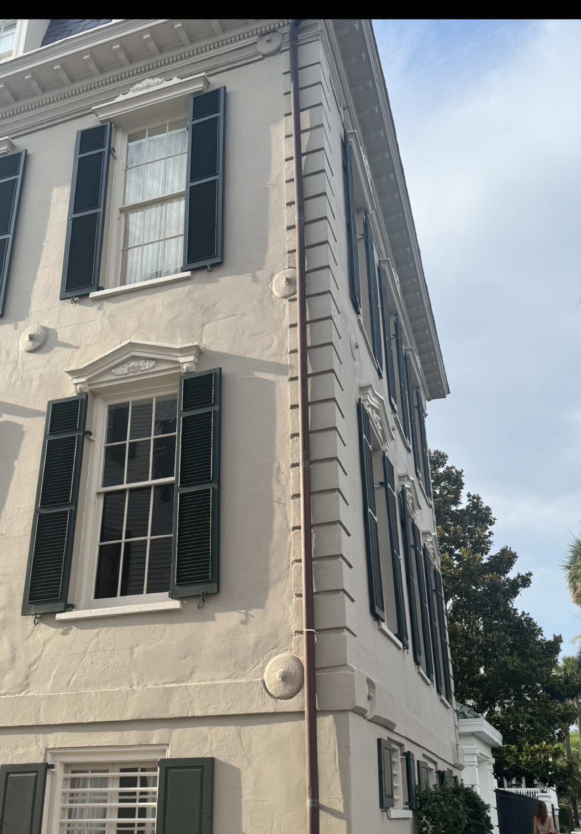 Spend a day with me as a girl working 3 jobs living in Charleston💞 I got the most exciting news today🥹🥹  @Dunkin' @CeraVe @Sézane @J.Crew @Hill House @Roller Rabbit @TRESemmé @Dickinson's Witch Hazel  #diml #dayinmylife #spendadaywithme #dayinmylifevlog #dimlvlog #SelfCare #microinfluencer #smallcreator #minivlog #girlssupportgirls #DailyRoutine #charleston #CapCut 