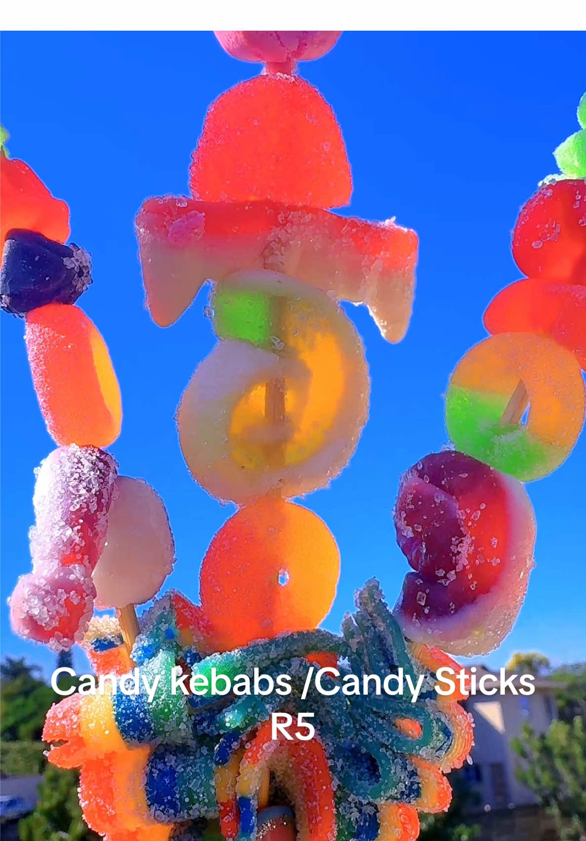 Our lil friends favs Candy Kebabs @ R7 each You literally have no excuse not to order for your next #MarketDay #kiddiesparty #partypacks #Candy #Sweets #candyshop #zululand #Empangeni #Richardsbay 