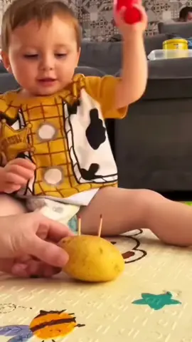 A baby's laughter is healing#Love #happy #happybirthday #baby #cute #cutebaby  #hh #tiktok 