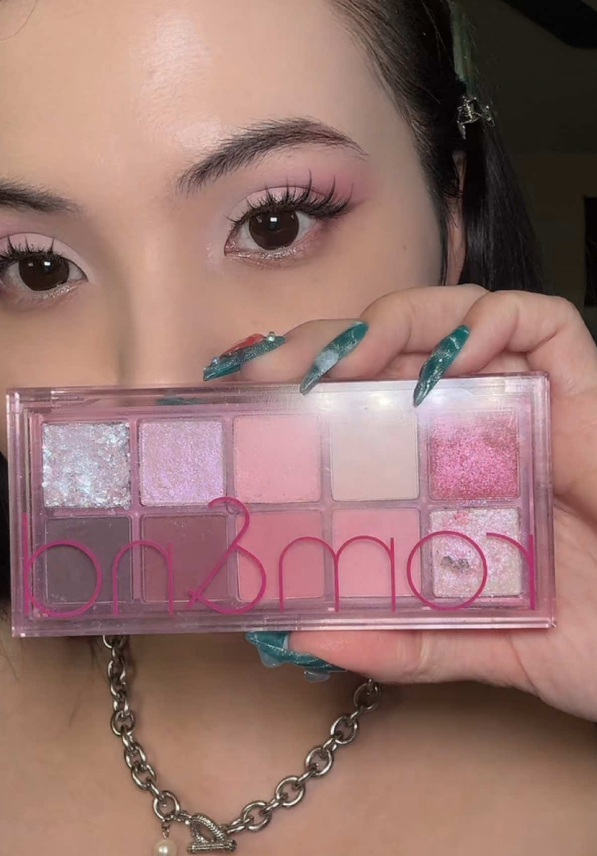 Soft pink eye makeup tutorial #kbeauty #koreanmakeup #koreaneyeshadow #romandbetterthanpalette 