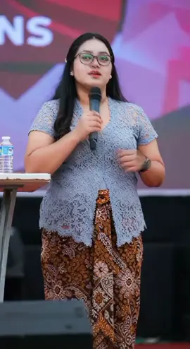 Santai Sopan Senyum 🤭