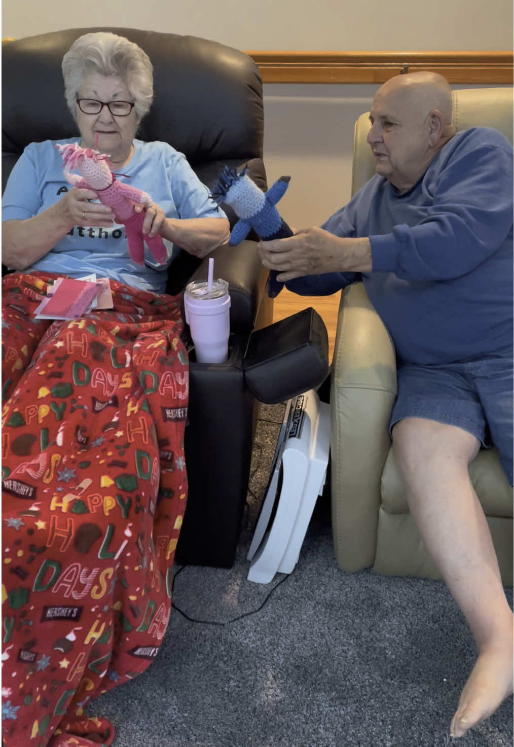 Another gift from a Jock and Belle fan 🥹 Thank you Linda 💗 They love their ‘dammit dolls’ 🙌🏼 #grandparents #grandpa #family #laugh #gift #marriage #memories #card #grandma 