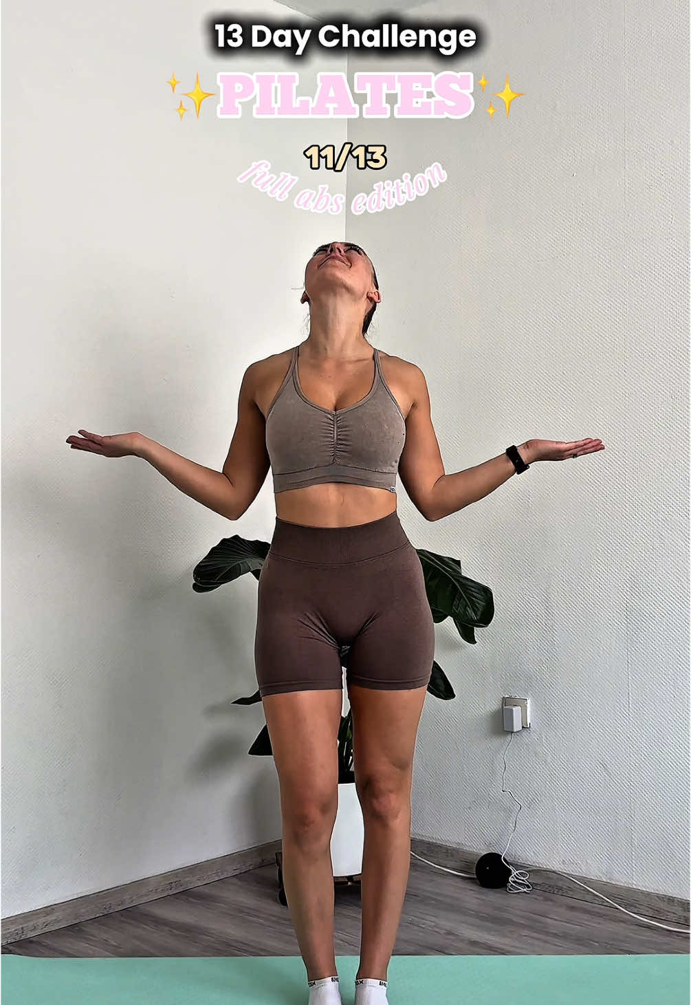 Day 11/13 of our challenge, who‘s still in? 🔥 #absworkout #pilates #pilatesworkout #homeworkout #strong #core 