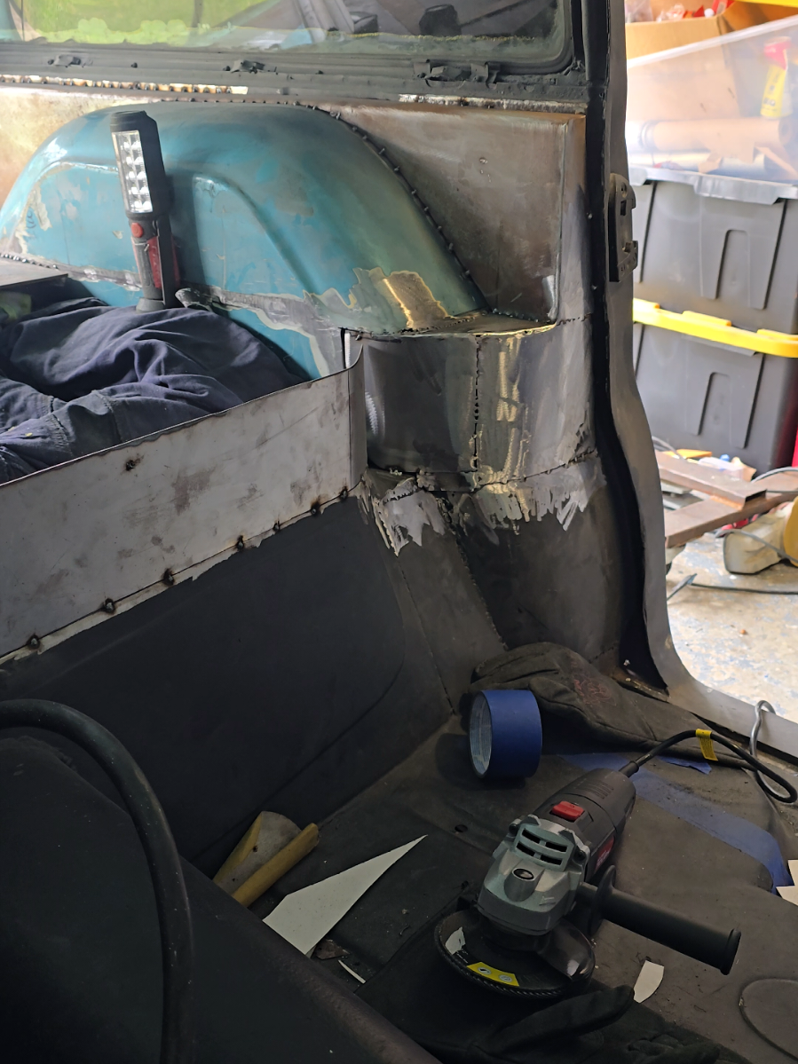 No idea wtf im doing lol 😂 but hey im trying 💯🤘 #fyp #carsoftiktok #garage #fypシ #DIY #steel #weld #carcontent  @Shelley @JohneMenez 