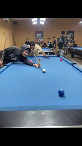 Basong akal e enek ae….  #pool #biliard @ugifadhliardhi 