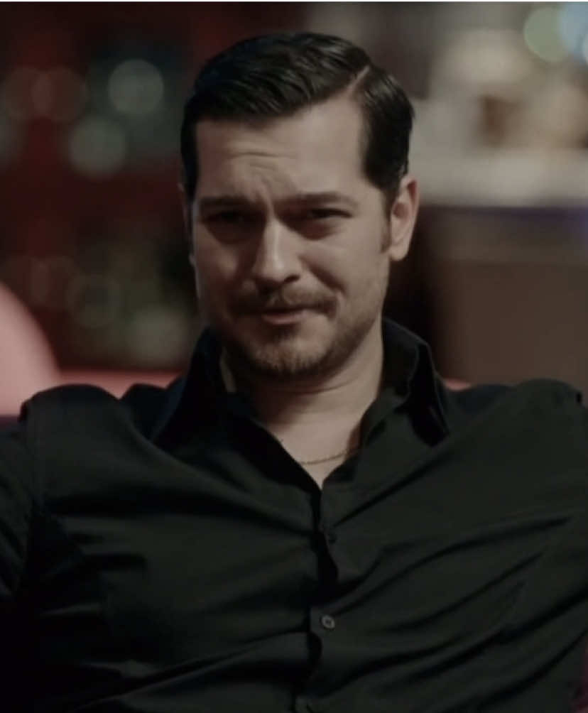 “Sevenimiz çok” #eşrefrüya #eşreftek #eşref #çağatayulusoy #demetözdemir #nisan #rüya #kesfetteyiz #dizi #türk 