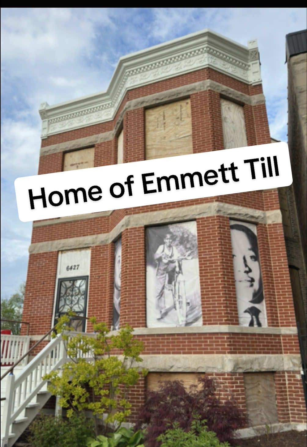 Home of Emmett Till 🏠 Located on the South Side of Chicago is the home of Emmett Till — the 14-year-old African American whose brutal l!nching in 1955 became a turning point in the #CivilRights Movement. His mother, Mamie Till-Mobley, lived here and made the courageous decision to hold an open-casket funeral, forcing the nation to confront the reality of racial violence. Today, this home stands as a powerful reminder of their legacy and the ongoing fight for justice. Thankfully, the home was designated a Chicago landmark in 2021 and is currently being restored by the nonprofit organization Blacks in Green (BIG). The group seeks to transform the house into a museum and cultural center that honors the legacy of Emmett Till and his mother, Mamie Till-Mobley. #EmmettTill #SouthSideChicago #BlackHistory #HistoricPreservation #Chicagohistory #history #historytok 