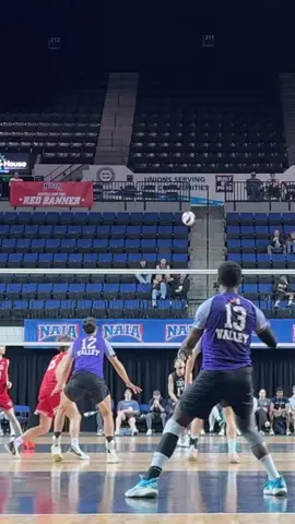 Tem alguma jogada mais humilhante que essa?? #volley #volleyball #haikyuu 