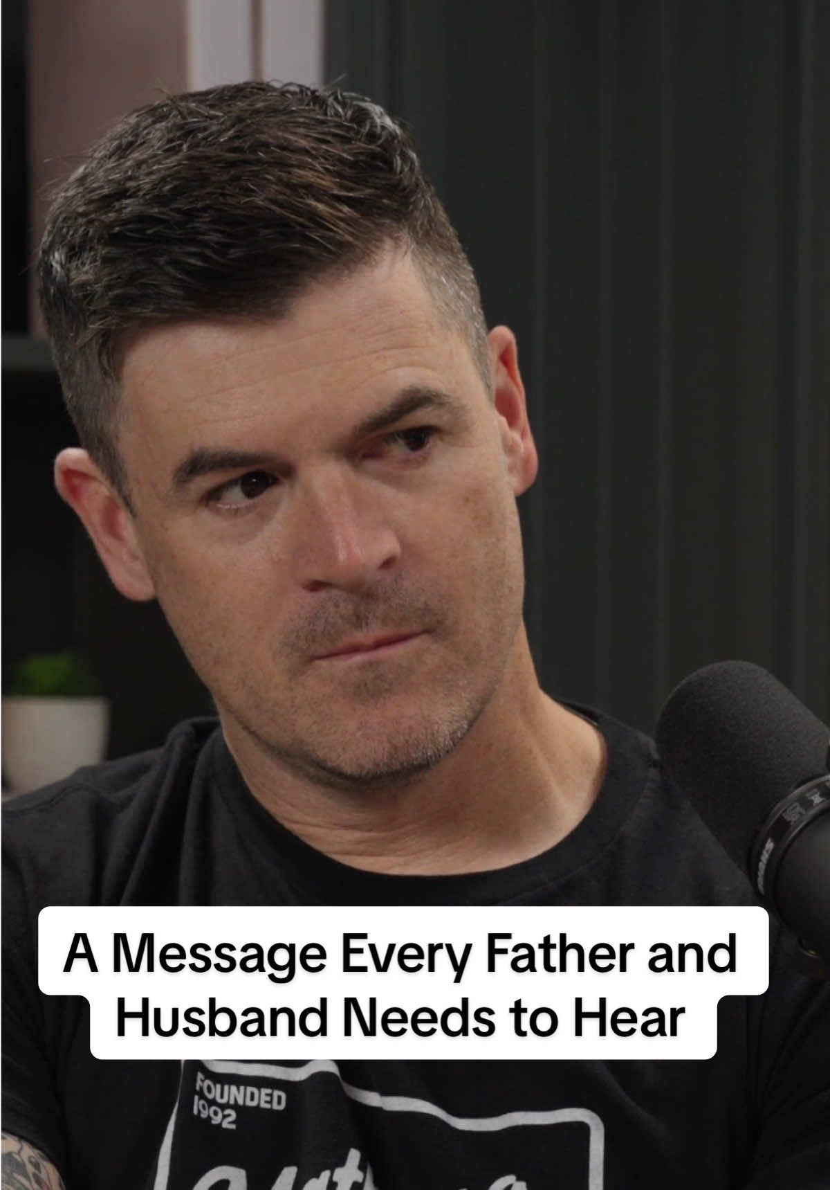 New episode of The Jordan Syatt Podcast is live with the incredible, Dr. John Delony. We discuss: - The best parenting, marriage, and health advice you’ll ever hear - How husbands can better serve their wives - How wives can better serve their husbands - How parents can better serve their children - How to raise young girls vs. young boys - 4 words that can save mens lives - A life changing conversation on body image - And much more... I hope you enjoy it! -J Listen on Apple, Spotify, and all major streaming platforms.