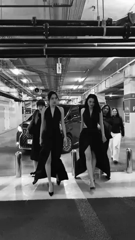 the most powerful gl couple aura 🔥🔥🔥 SAROCHA REBECCA AT KAZZ AWARDS #KazzAwards2025xFreenBecky #freenbecky #freensarocha #angelssbecky #beckyarmstrong #srchafreen #beckysangels #ฟรีนเบค