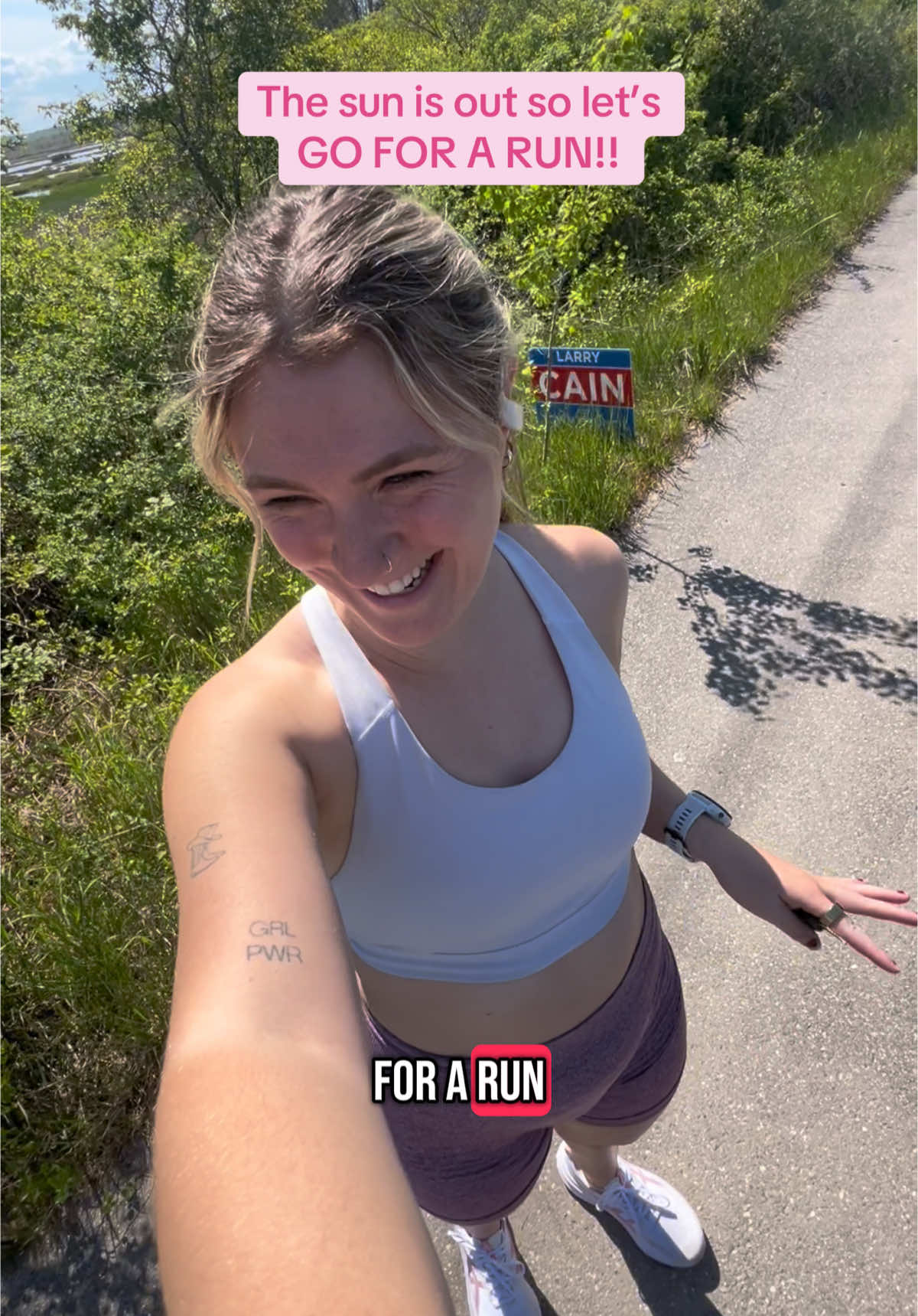 I forgot how good it feels to run in the sun 🥹☀️ #Running #runner #runtok #runningtiktok #runvlog #runwithme #Summer #summerrunning #summervibes 