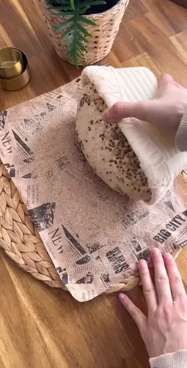 The method that reduces the baking time by half and the easiest loaf of bread, I am waiting for your likes and comments SOURY BREADS 175 gr bread flour 175 gr baklava flour 260 gr water (let's put it in a controlled way) 100 gr sourdough (you can order sourdough from the link in the profile) 7 gr salt I mixed the flour and water until there was no dry spot and let it rest for 1 hour. I added sourdough and kneaded for 4-5 minutes until it was well mixed and let it rest for another 30 minutes. I added salt and kneaded for another 5 minutes. I made 4 folds with 30 minutes intervals and let the dough rest until it gained 50% volume. I shaped it, covered it with sesame seeds and put it in the basket. I let it sit at room temperature for 30 minutes and put it in the fridge for cold fermentation. After 13-14 hours, I took it out, cut it into 2 pieces, and cooked it in a preheated oven at 230 degrees for 20-25 minutes with plenty of steam. #bread #food #bakery #sourdough #Foodie #baking #homemade #foodporn #instafood #sourdoughbread #breadmaking #breakfast #foodphotography #cake #yummy #baker #delicious #foodstagram #breadbaking #pane #artisanbread #foodblogger #pastry #homemadebread #roti #instagood #breadlover #FoodLover #realbread #pan