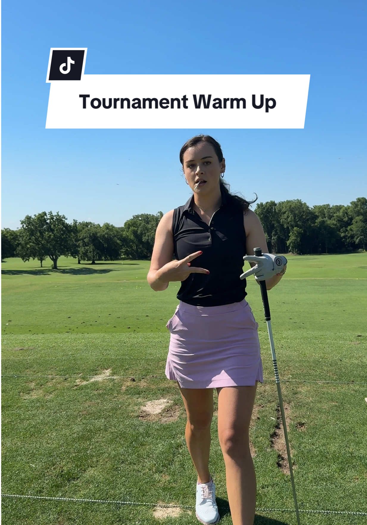 Tournament day warm up! I take three swings with clubs I’m using a lot throughout the round and a few swings with my training club. I try not to over complicate my range session, I wanna save as much energy as I can for the course 🏌🏻‍♀️🏌🏻‍♀️  #golf #progolf #girlswhogolf #golfswing #golftips 