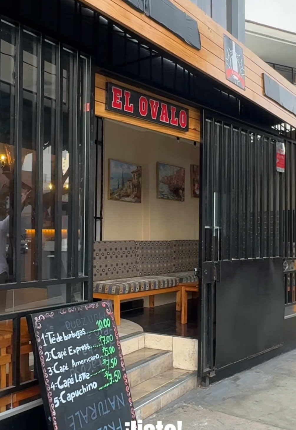 📍¿Cómo llegar a El Óvalo? Te lo enseñamos en este video ✨ Tragos al paso desde S/10, bubble tea, café y snacks 😋 Ven a darte un gusto… ¡o varios! 🧋🍸 Te esperamos con cariño 💖 #ElÓvalo #TragosAlPaso #BubbleTeaLovers #CaféLima #ReelsPerú #TikTokPerú #FoodieVibes