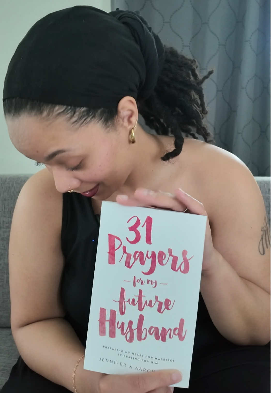 31 Prayers For My Future Husband…. Wow! Whether you are single or in a relationship, these are prayers every women should be saying for their future husband.  #prayersformyhusband #31prayersformyfuturehusband #prayerbook #prayer 