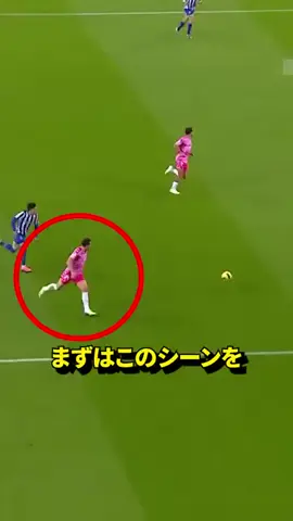 【衝撃】怪我をした相手DFを気遣い試合を止めてあげるフェアプレーに世界中から賞賛の嵐!!