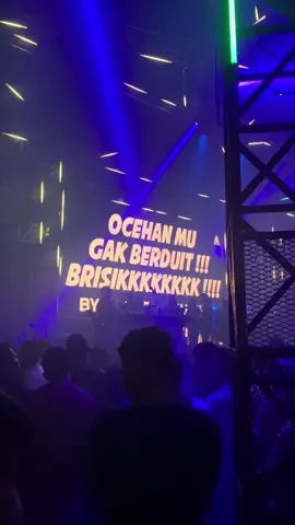 😉🥵#maduraboys🏴‍☠️ #stasiun #beranda #surabayaasik #4you 