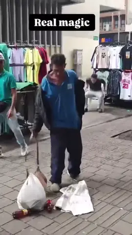 How?! (🎥: IG/robertorealmagic)