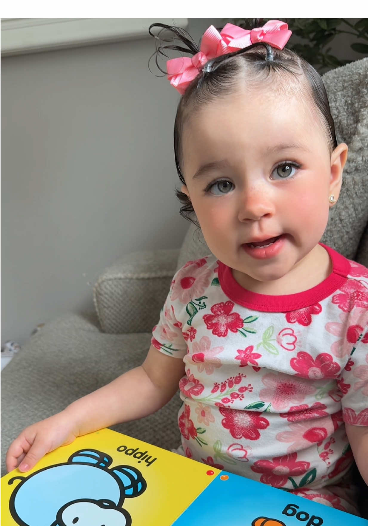 Aprendiendo con Victoria los animales ♥️ #aprendizaje #viral #smartbaby #viralvideo #babytalk 