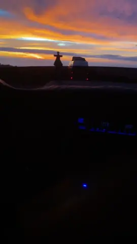 🛣️🚘🚘🧃🐇
