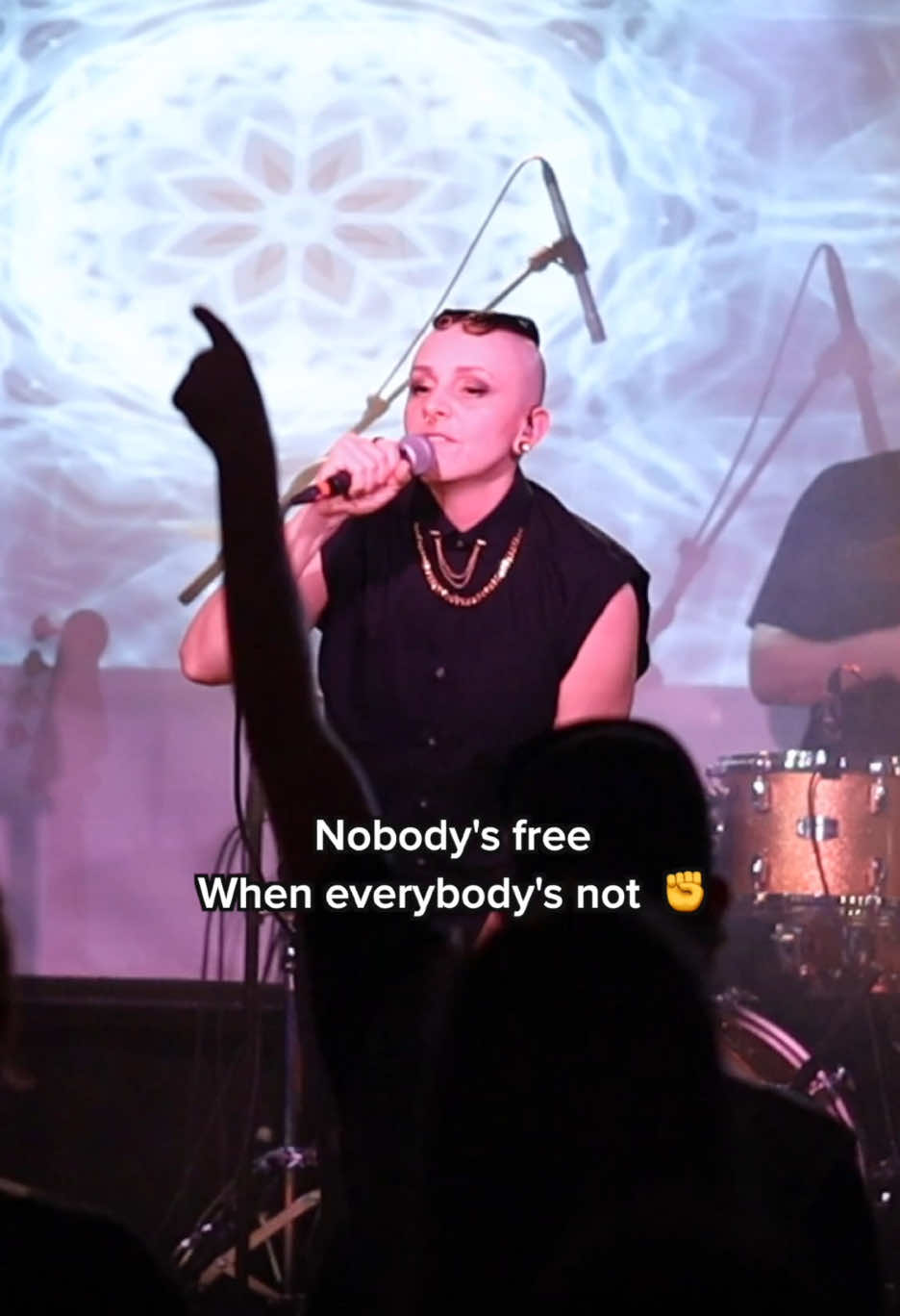 Nobody’s free when everybody’s not! ✊ 📸: @AMP  #fyp #foryoupage #fypシ #musicdiscovery #upcomingartist #artistontherise #capitalism #revolution 