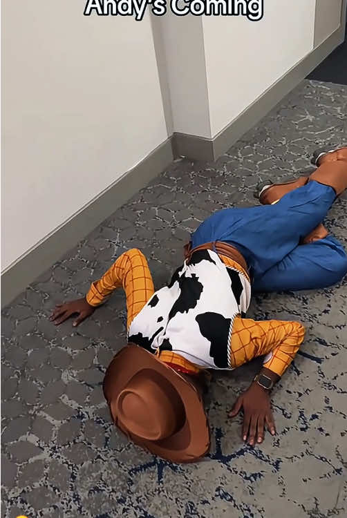 When people hear Anby’s coming 😂🤣#funnyvideos #Funny #omg #fyp #funnytiktok #happy #prank #usa 