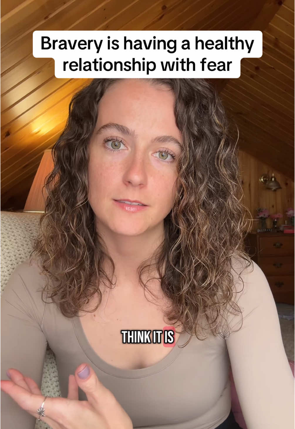 To be courageous: 1. Acknowledge the fear 2. Let it be okay for the fear to be there 3. Don’t let the fear have the final say on what you do Letting fear be there without trying to push it away teaches you how to stay grounded even when fear comes up. That’s what nervous system regulation is. #emotionalregulation #nervoussystemregulation #fear #courage #bravery 