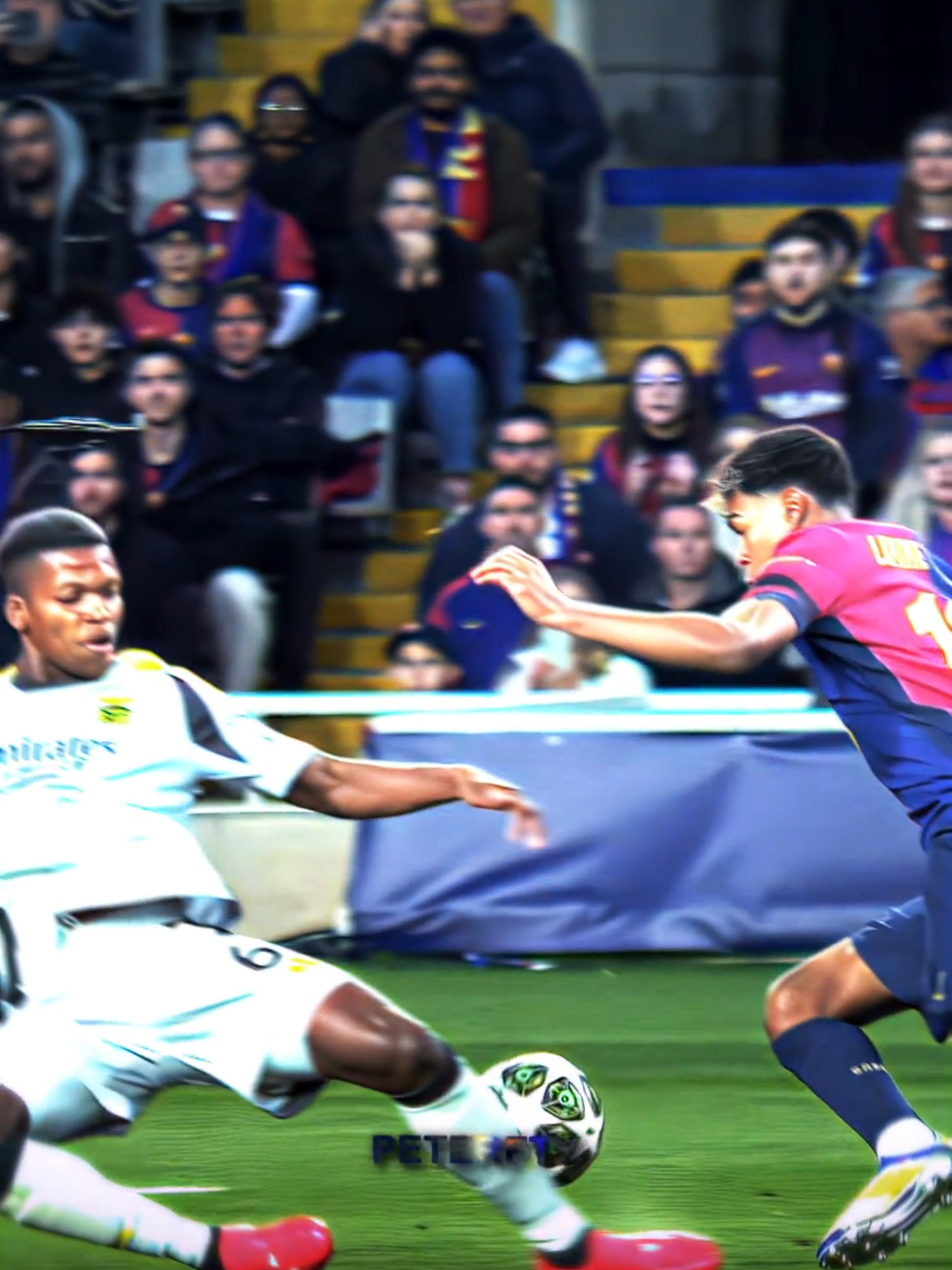 bros dribbling☠️☠️//#fyp #fypツ #footballedit #viral #lamineyamal #fcbarcelona