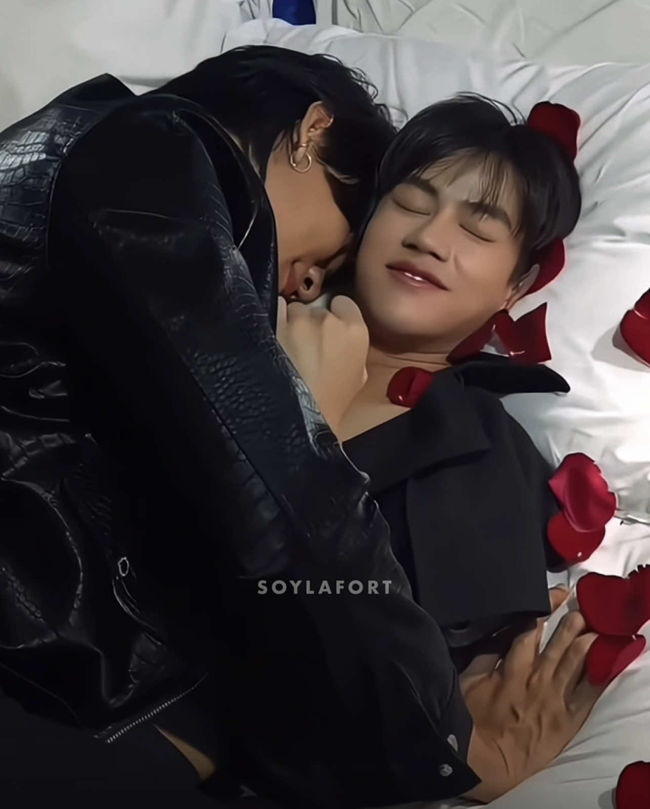 BoatOat 👄👄 @🤍Yong_yutt🤍 #yongnani #yongnaninenaiii #yong #yong_yutt #mystubborn #mystubbornbl #seriebl #bl #boatoat #boatyongyut #boatoatedit 