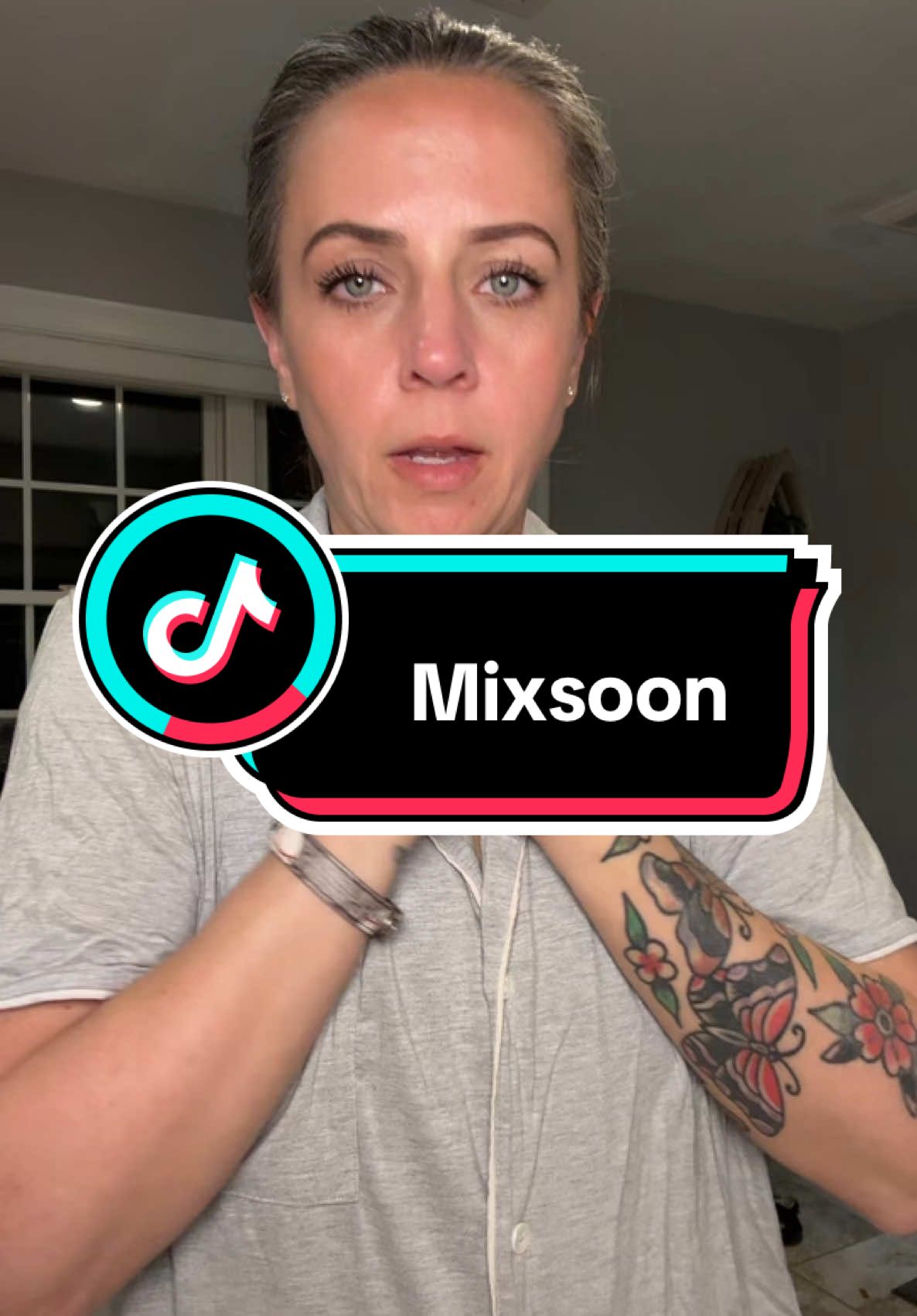 I didn’t realize this whole skin care routine is only $70 on @TikTok Shop 🇺🇸 ! That’s honestly insane. Try @mixsoon Bean Routine with me! #koreanskincare #koreanbeauty #skintok #SkinCare101 #glowingskin #skincareroutine #skincaretips #SelfCare #BeautyTok #koreanskincare #acnetreatment #naturalbotox #tiktokmademebuyit #tiktokshoprestock #tiktokfinds #facialtreatmentessence #skinjourney 