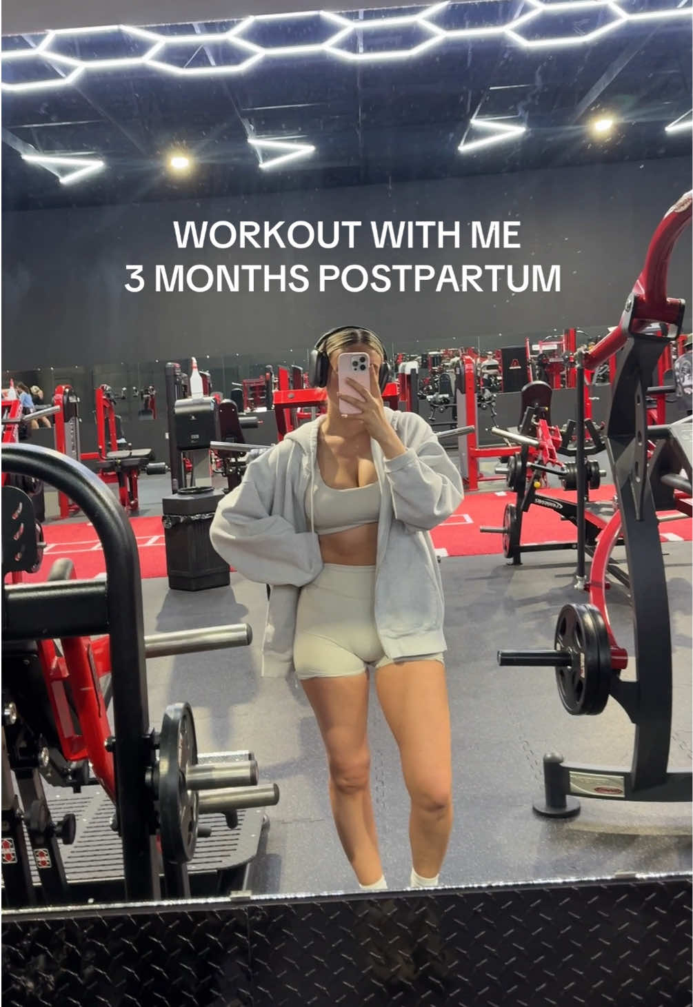 feels good to be back in the gym #postpartum #workout #newmom 
