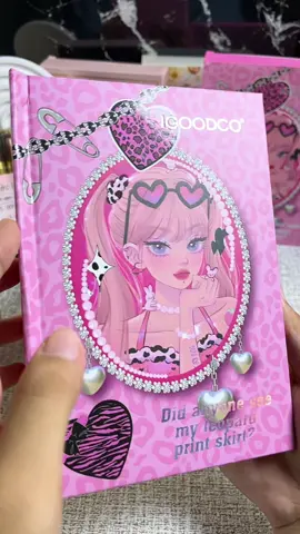 makeup book 